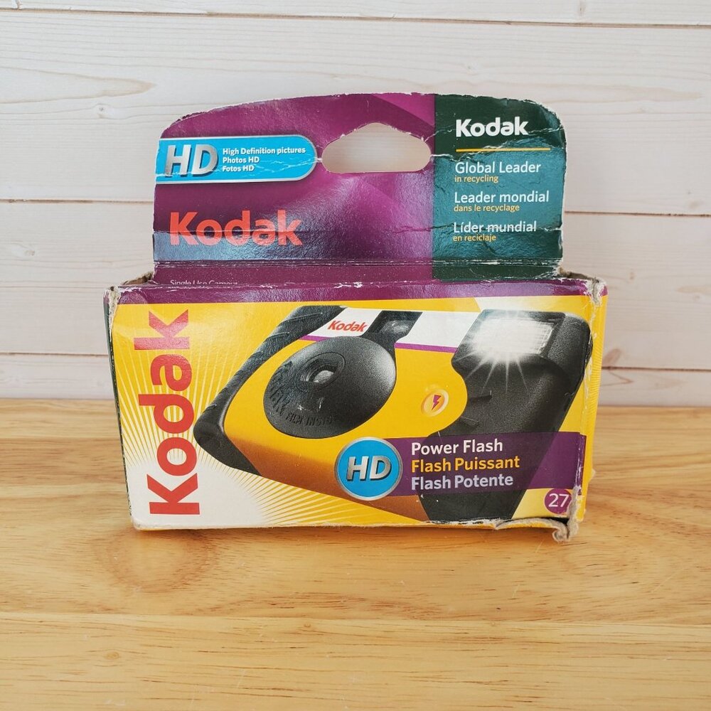 Kodak HD Power Flash Single Use Camera 27 Exposures Expired Film October 2012